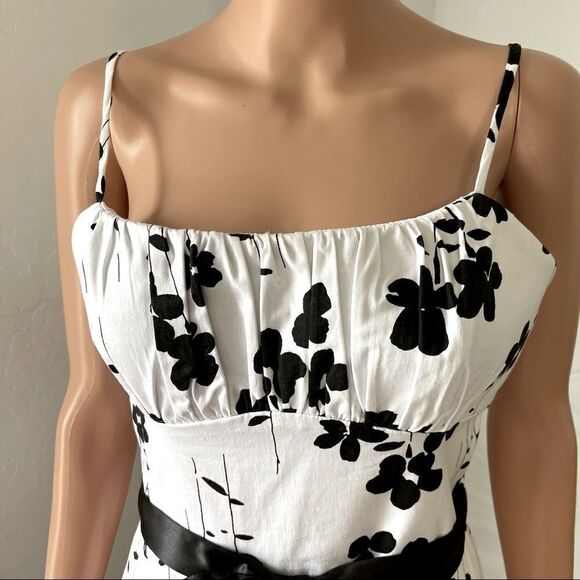 A.P.N.Y White Black Floral Summer Dress Sz 10 - Picture 6 of 13